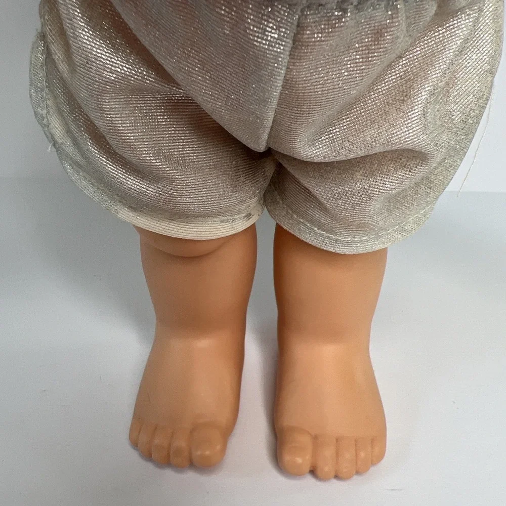 Vintage 1990 Galoob Baby Face So Surprised Suzie #2 Blue Eyes Silver Outfit